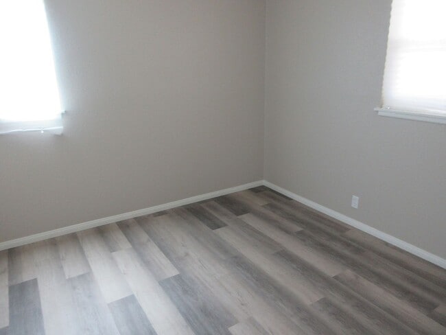 Photo - Newly Renovated 2bd 1 ba