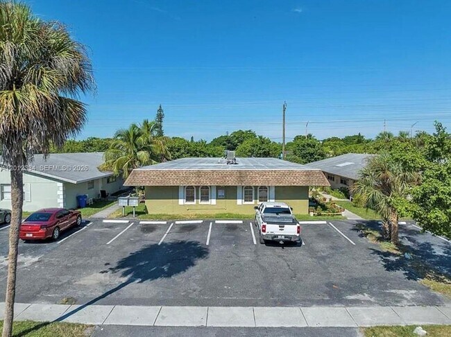 581 Kathy Ln Unit D