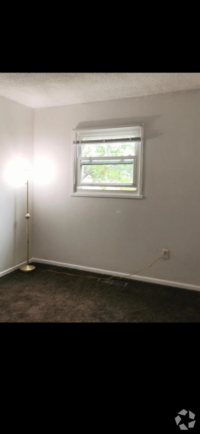 Building Photo - 399 Cedarwood Ct Rental