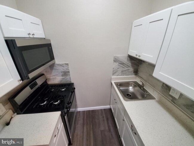 6632 Germantown Ave Unit 202