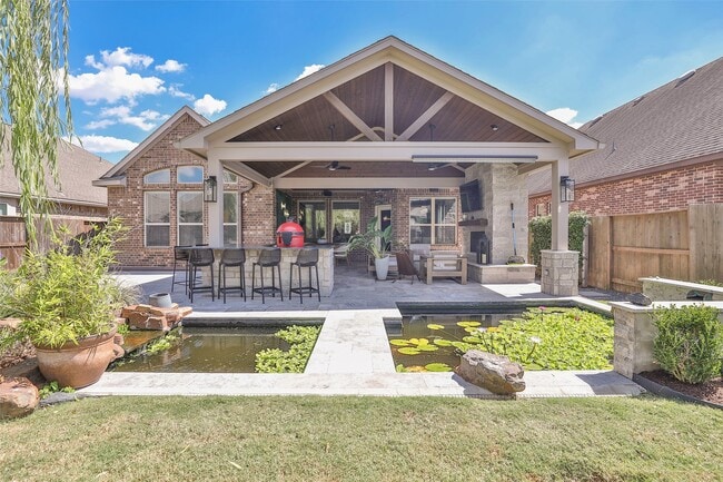 Building Photo - 2215 Tonkawa Trl