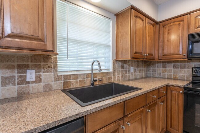 Photo - 3-Bedroom Home in Pine Lakes, Palm Coast