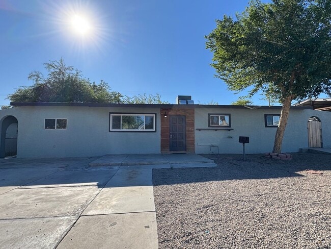 Photo - Spacious and Affordable Needles Ca home