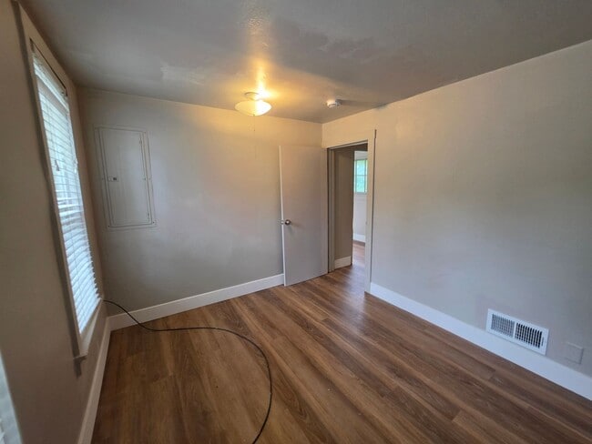 Photo - 1055 E Front St Unit #2