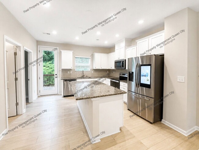 Photo - 2407 Lazette Dr