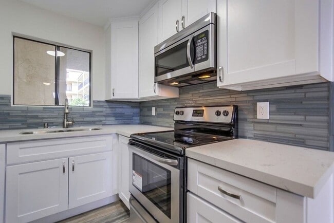 Upgraded 1/1 condo in Normal Heights! Pool... - Upgraded 1/1 condo in Normal Heights! Pool...