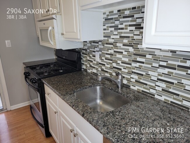 Photo - 2904 Saxony Dr