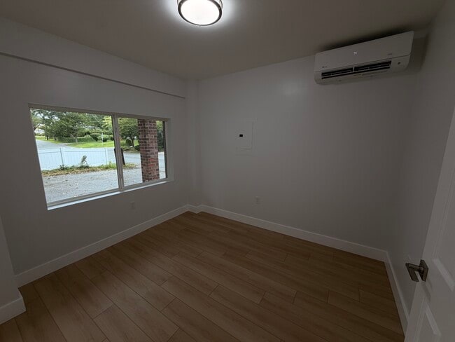 Photo - Barrington Brick House Unit 99B