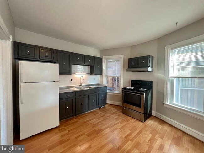 Photo - 1323 N Dupont St