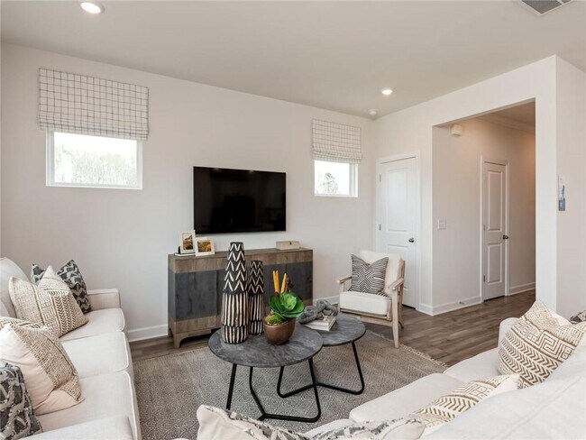 Photo - 226 Wells Cir