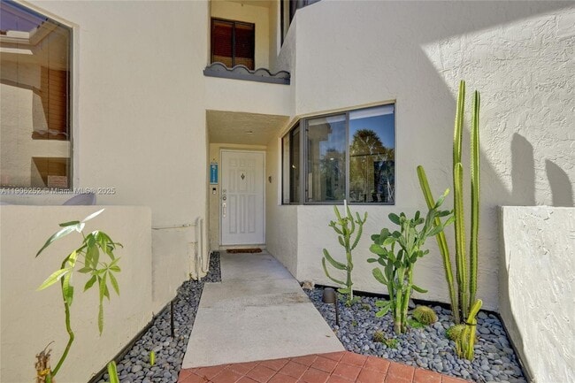 Photo - 8137 NW 17th Manor Unidad 8137