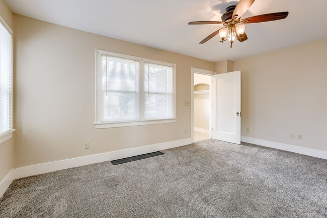 Photo - Spacious 3 Bedroom Duplex in the Heart of Midtown Featuring Detached Garage!!