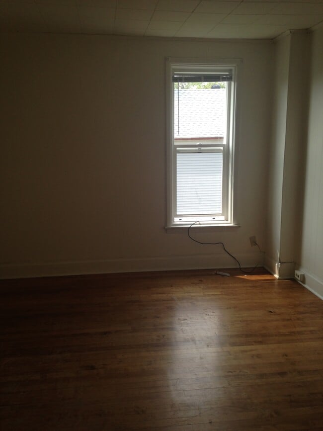 Photo - 218 E 5th St Unidad 2