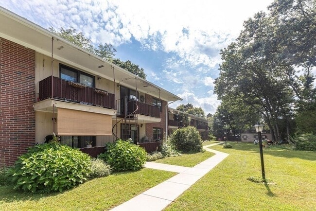 Building Photo - 76 Renwick Rd Unit A Rental
