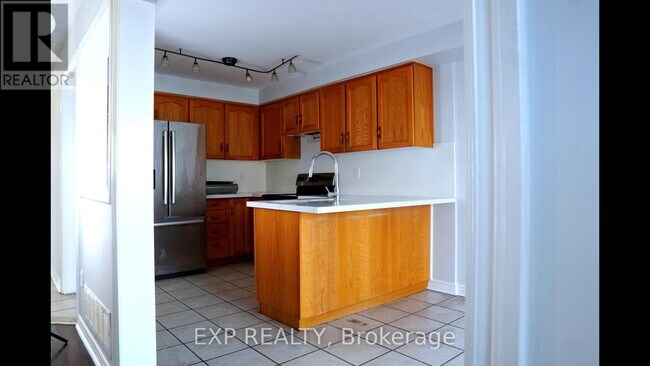 Photo - 153 Kimono Crescent