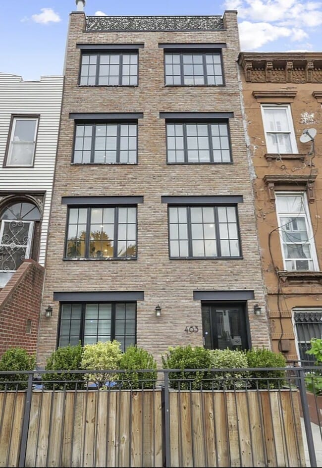 Building Photo - 463 Lexington Ave Unit 2