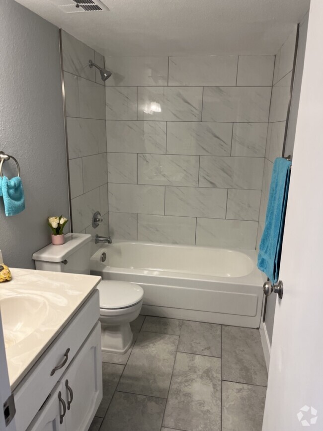 Building Photo - 3131 W Cochise Dr Unit 264 Rental