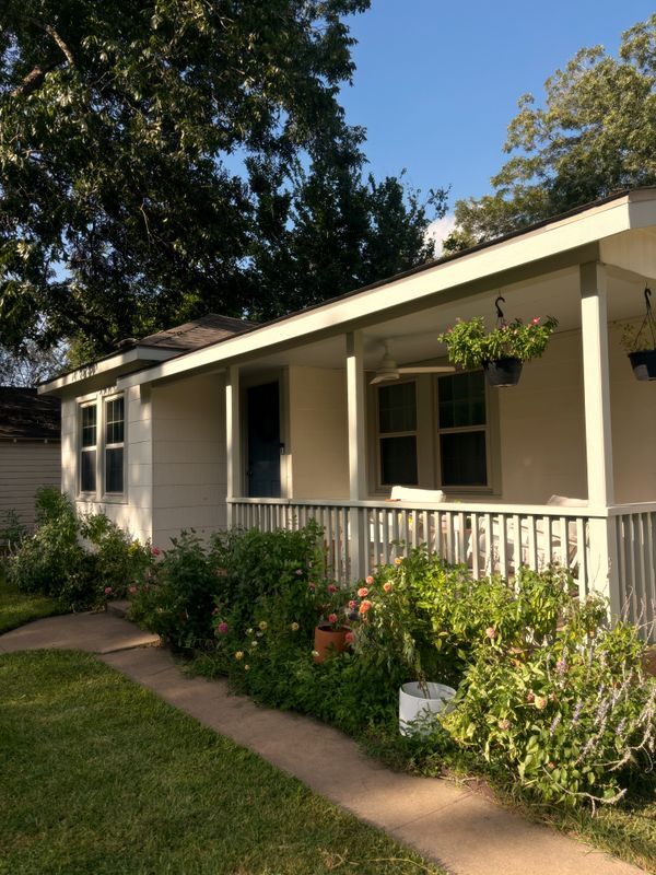 Photo - 1517 Live Oak St