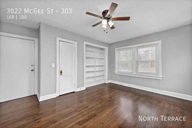 Photo - 3022 McGee St Unidad 303