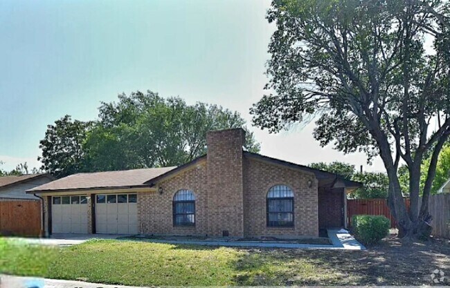 Building Photo - 1904 Hooper St Rental