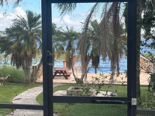 Photo - Lakefront 3 Bedroom 1 Bathroom in Haines City