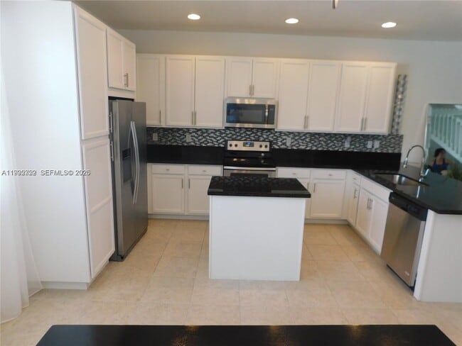 Photo - 11317 SW 15th St