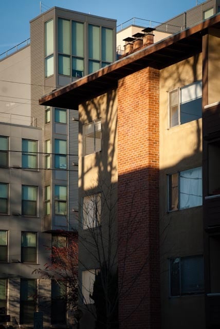 Building Photo - 2501 Benvenue Ave Unit 10 Rental