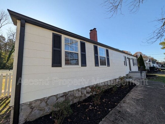 Photo - 406 Osborne Dr