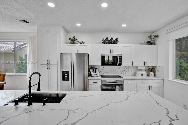 Photo - 1381 Sago Ln