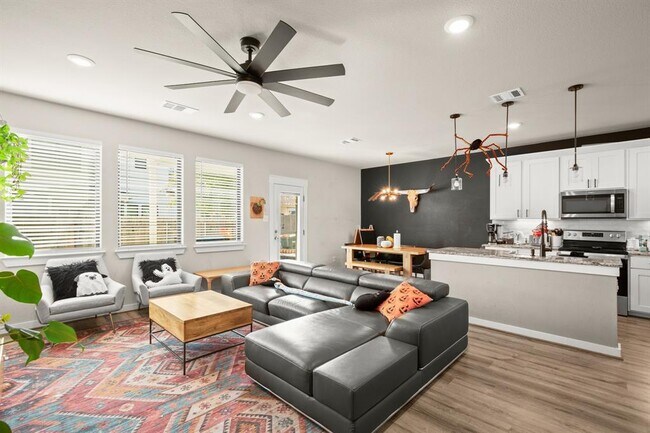 Building Photo - 195 Waterside Rd