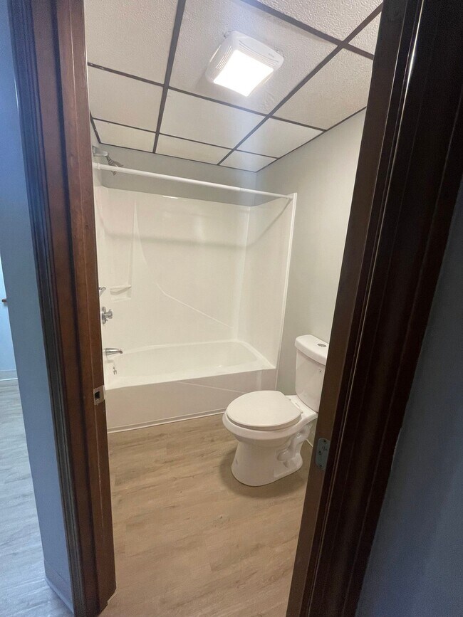 Photo - 10 Thompson St Unit B