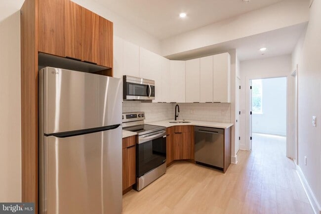 Photo - 4408 Lancaster Ave Unit 203