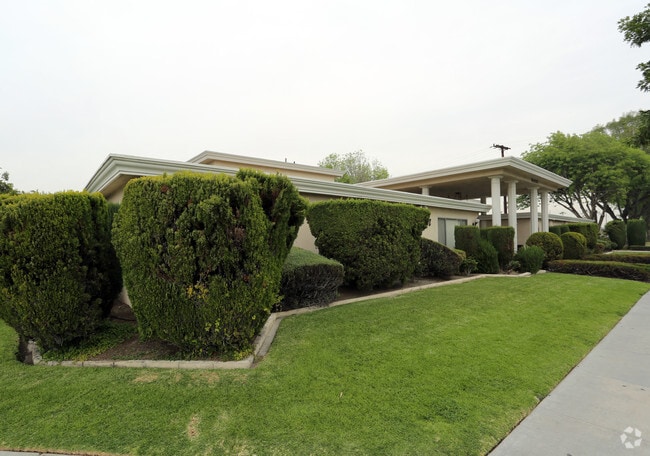 Photo - 8331 Lampson Avenue