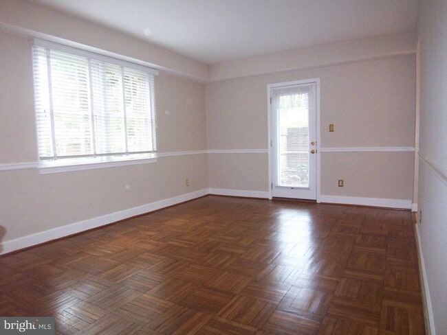 Photo - 1111 N Pitt St Unidad 1A