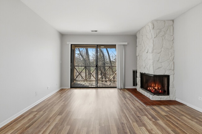 Photo - 905 Knottingham Dr Unit 2A