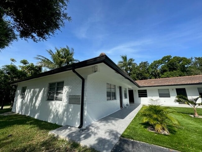 Photo - Edgewood Manor