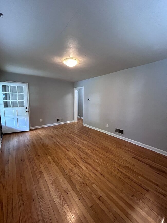 Photo - Adorable 2 BR home - Convenient to all thi...