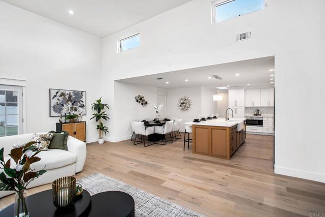 Photo - 1513 California St