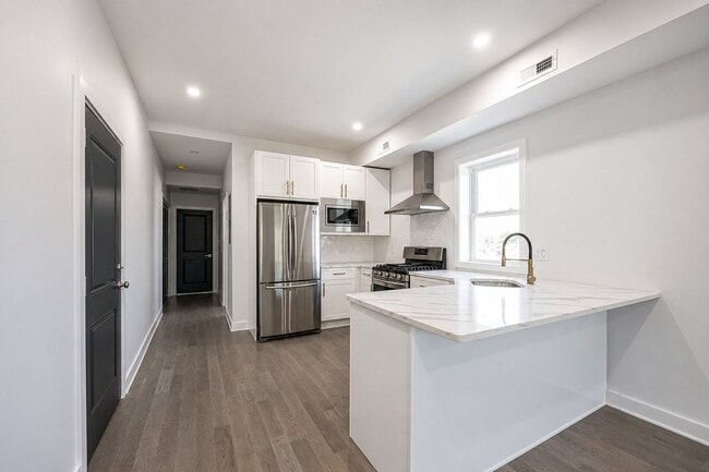 Photo - 1542 Tasker St Unit 3F