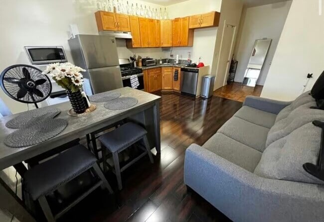 Photo - 1576 Tremont St Unit 3