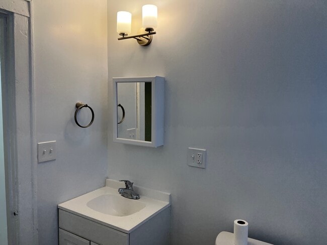 65 Drake St Unit 2