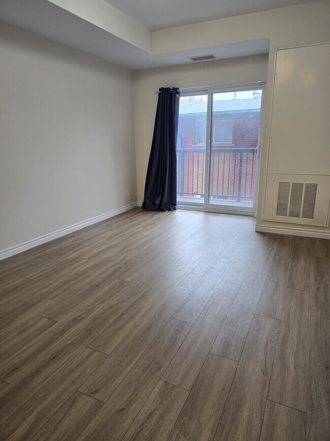 Photo - 716 Glen Forrest Blvd Unité 204