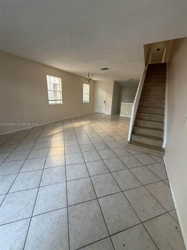 Photo - 2070 Madeira Dr