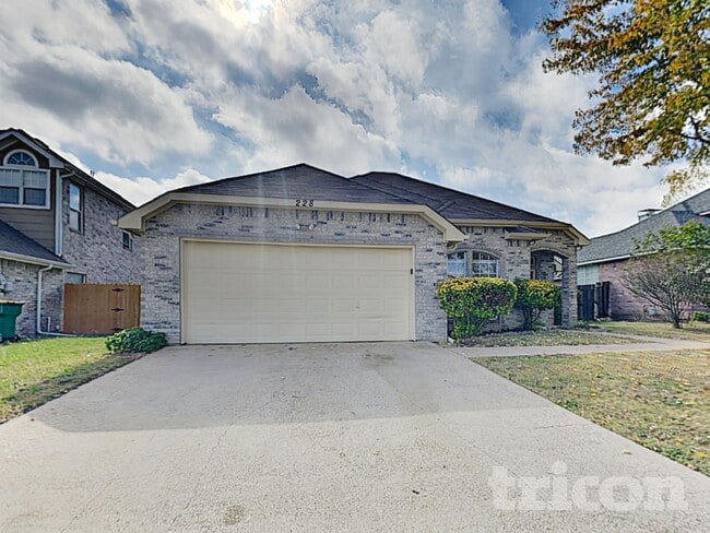 Photo - 228 Willow Creek Dr