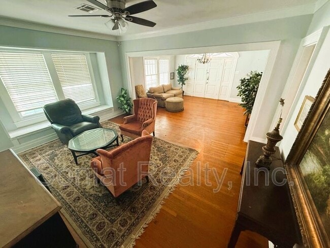 Photo - 3308 Upperline St