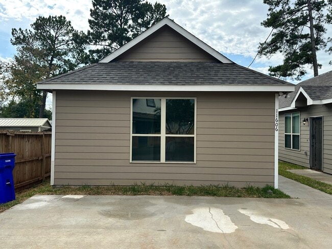 Photo - 11606 Vistawood St