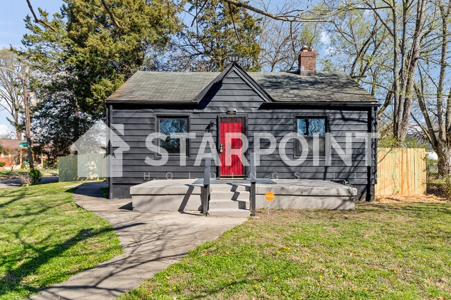 Building Photo - 1109 Maryland St Unit 1