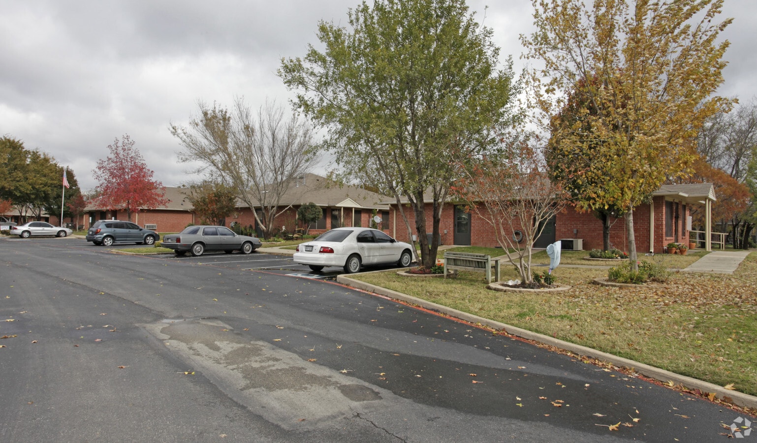 Photo - Thomas Square Apartments