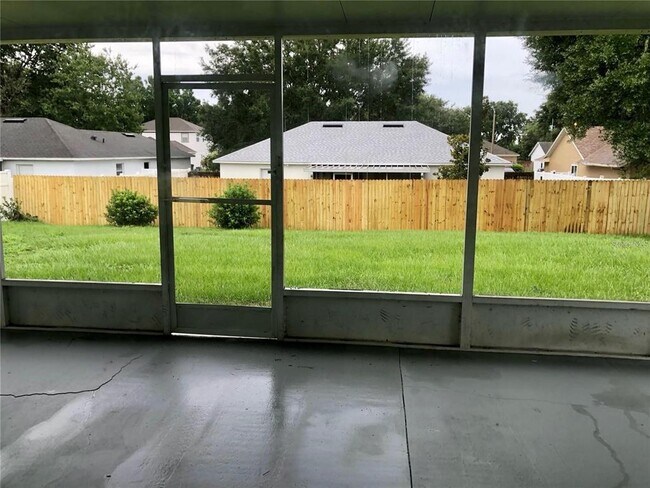 Photo - 1705 Lochshyre Loop