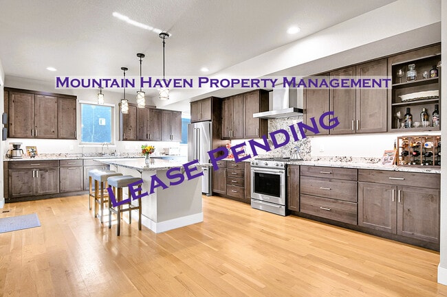 Building Photo - 3040 Alpine Hideaway Trail